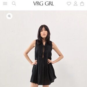 VRG GRL Black Linen Pleated Shift Dress